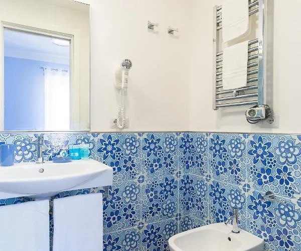 Bed and Breakfast Casa Ela 4*