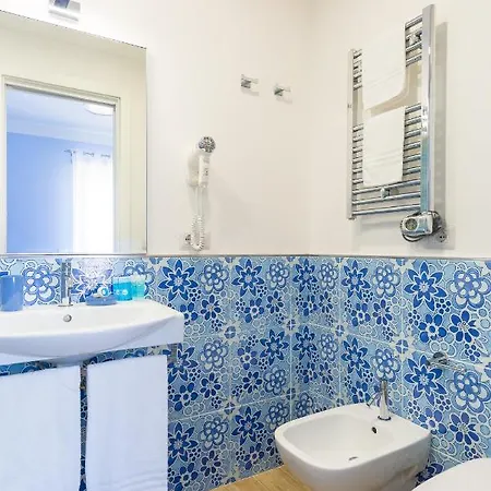 Bed and Breakfast Casa Ela 3*