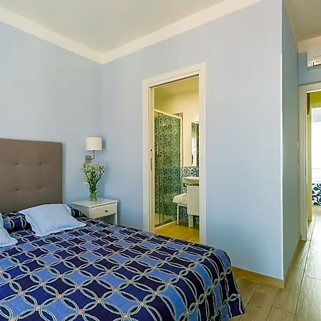 Bed and Breakfast Casa Ela 3*